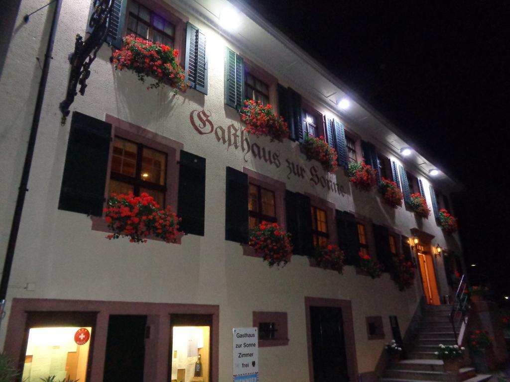 Gasthaus Zur Sonne Aesch  Eksteriør bilde
